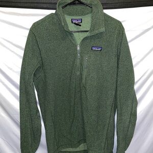 Patagonia Men's Olive Green Half-Zip Pullover Sweater